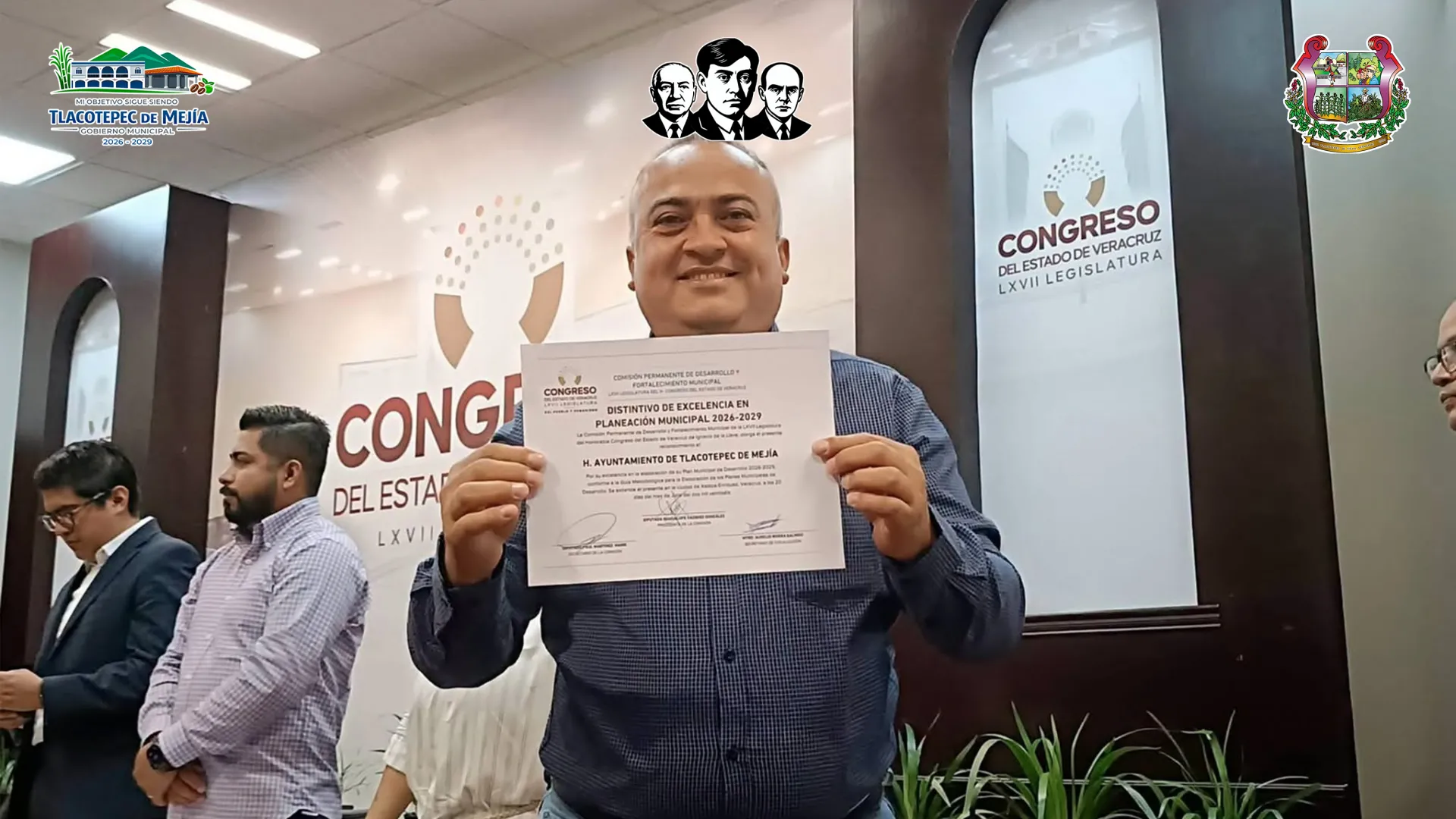 Tlacotepec de Mejía recibe Distintivo de Excelencia por su Plan Municipal de Desarrollo 2026–2029