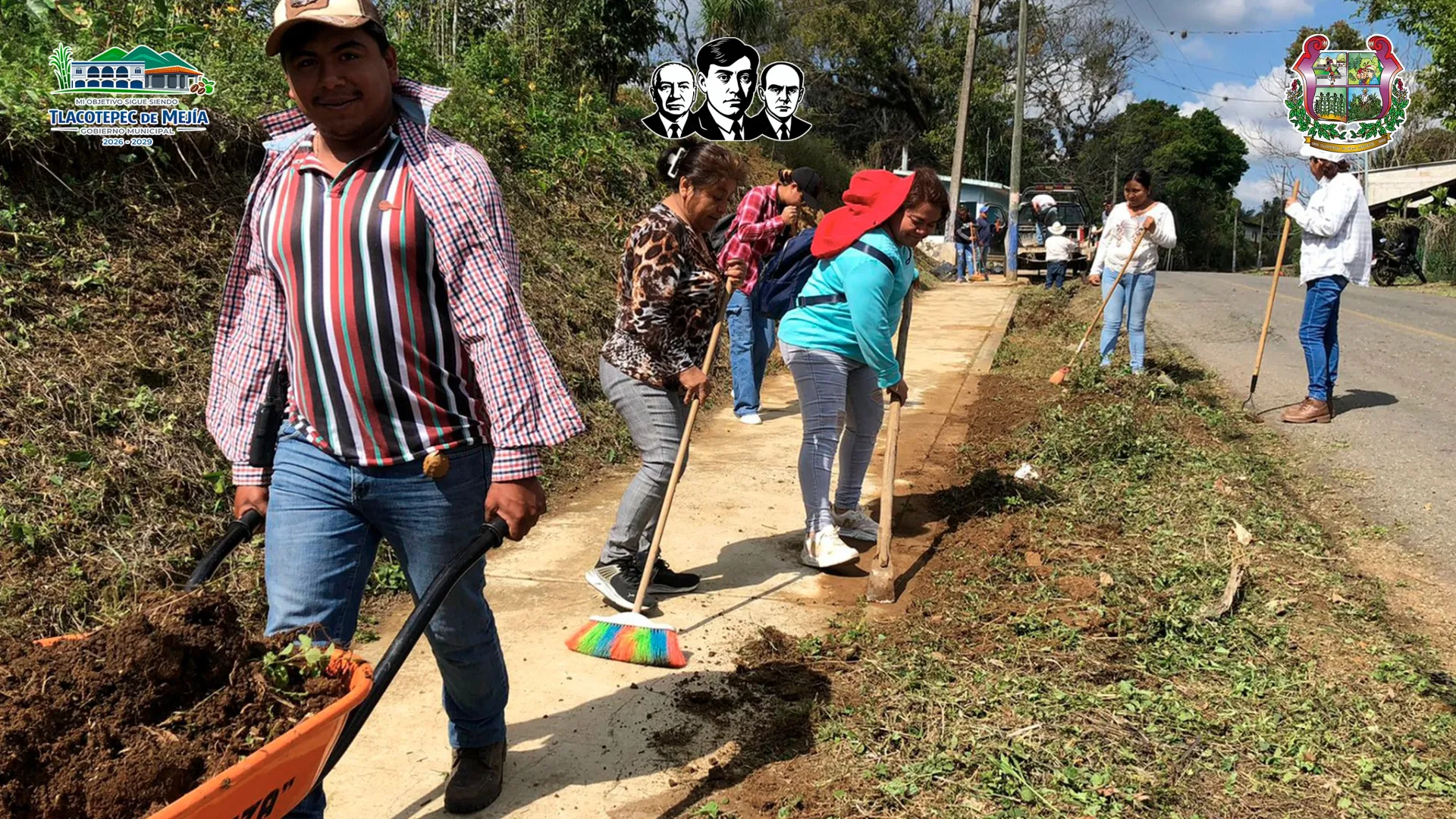 Trabajos integrales de limpieza y mantenimiento en la avenida Marco Antonio Muñoz